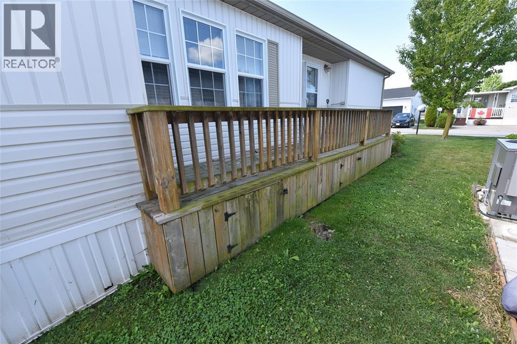 5700 Blackwell Sideroad Unit# 92, Sarnia, ON