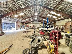 Fully engineered clear span industrial building with reinforced steel beams -