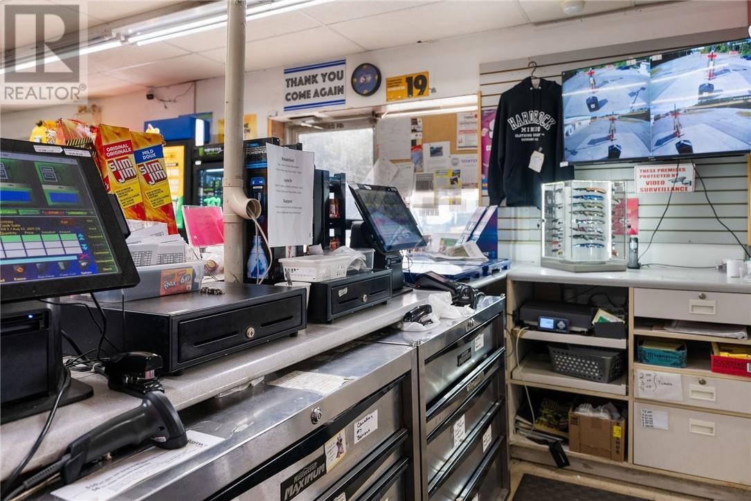 184 Regional Road 8, Onaping, ON