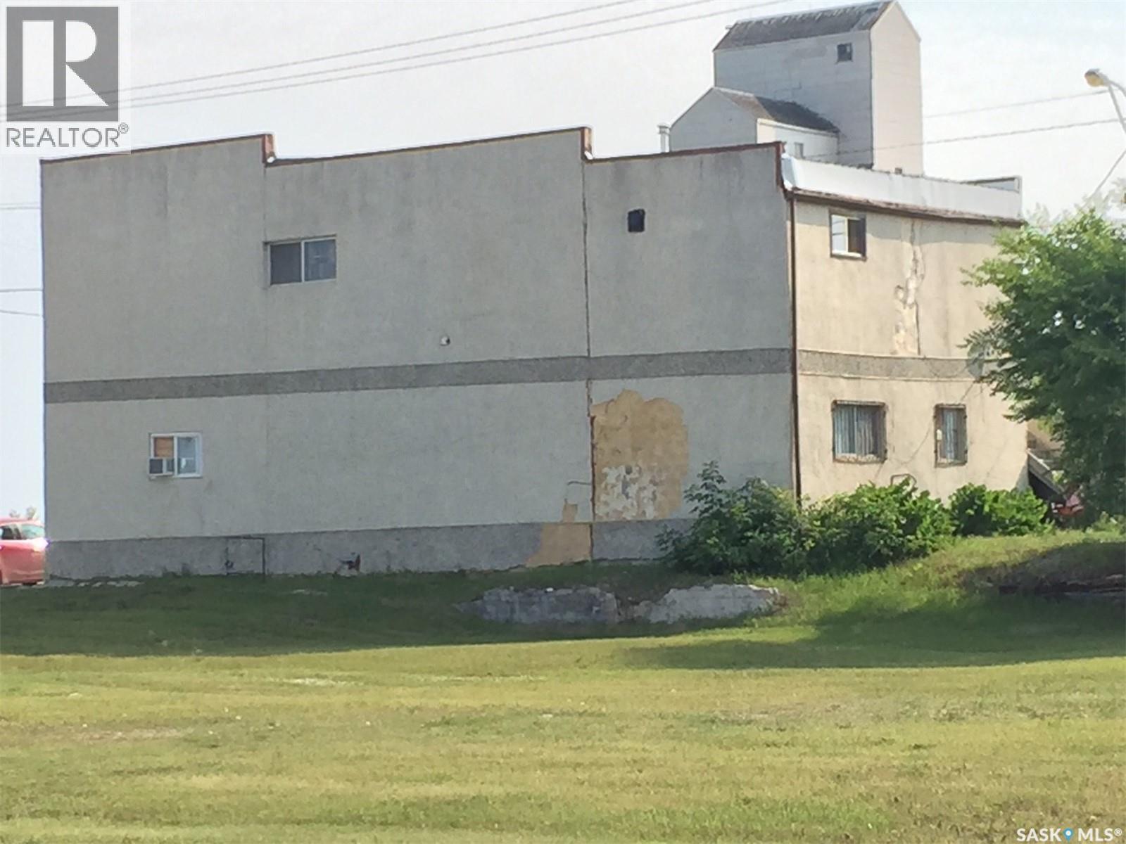 101 Railway Avenue, Hudson Bay, SK
