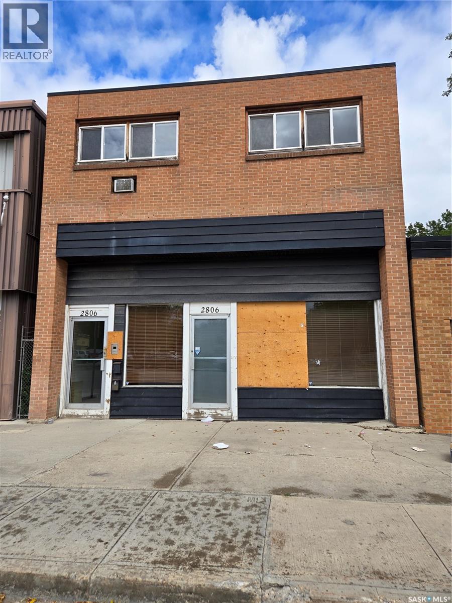 2806 Dewdney Avenue, Regina, SK