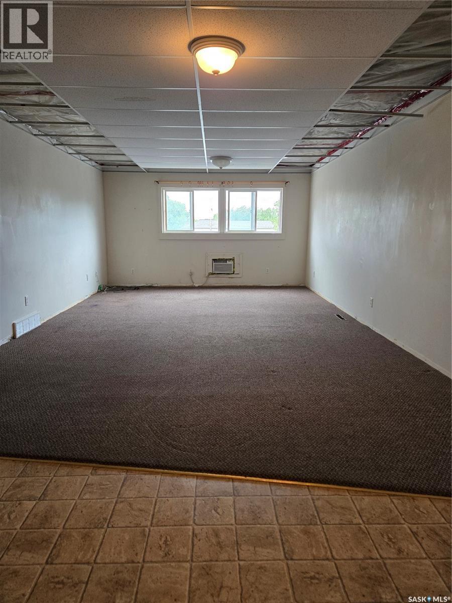 2806 Dewdney Avenue, Regina, SK