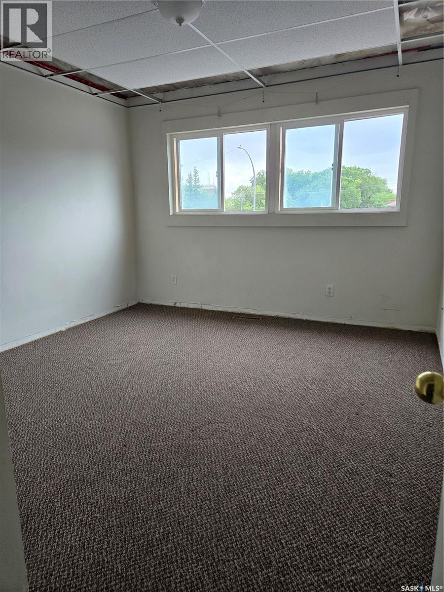 2806 Dewdney Avenue, Regina, SK