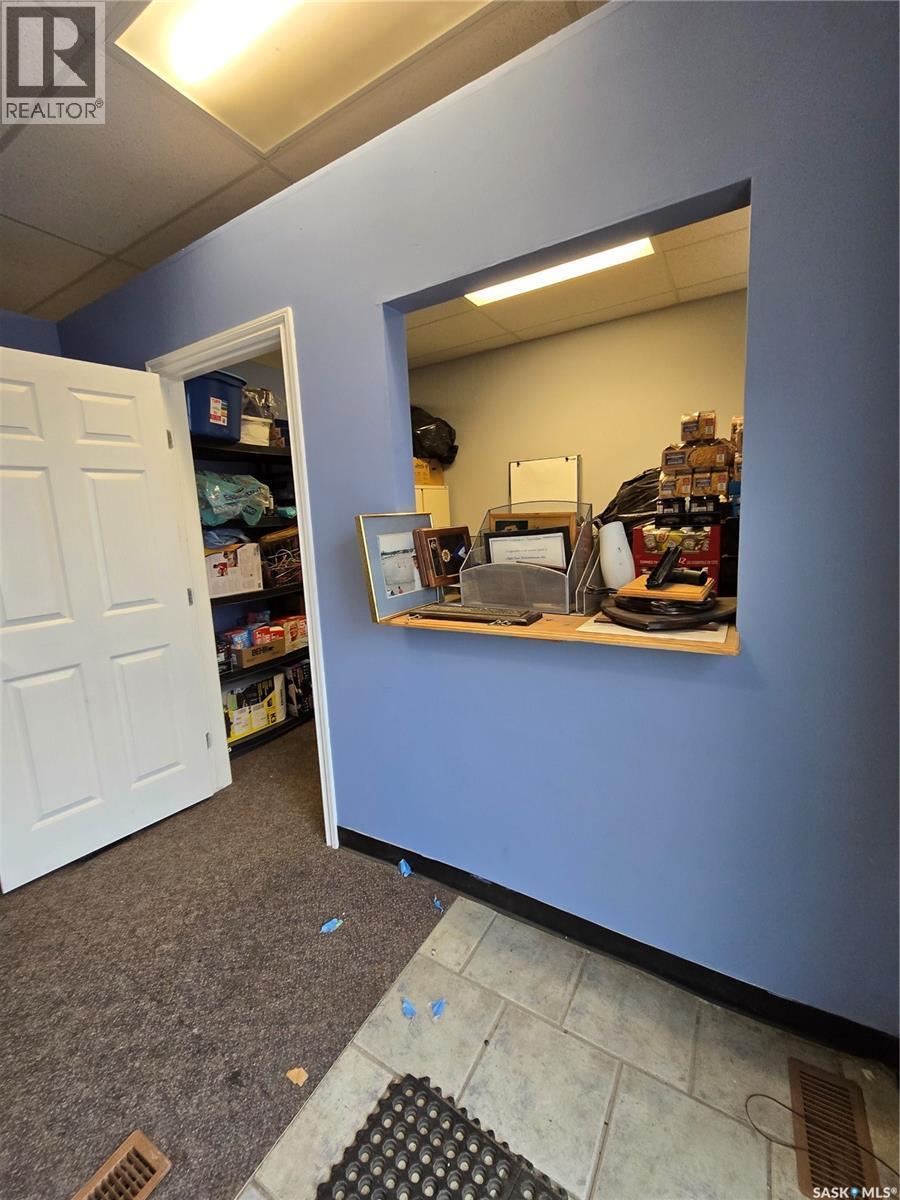 2806 Dewdney Avenue, Regina, SK