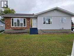 30 centennial CRESCENT Melville, SK None