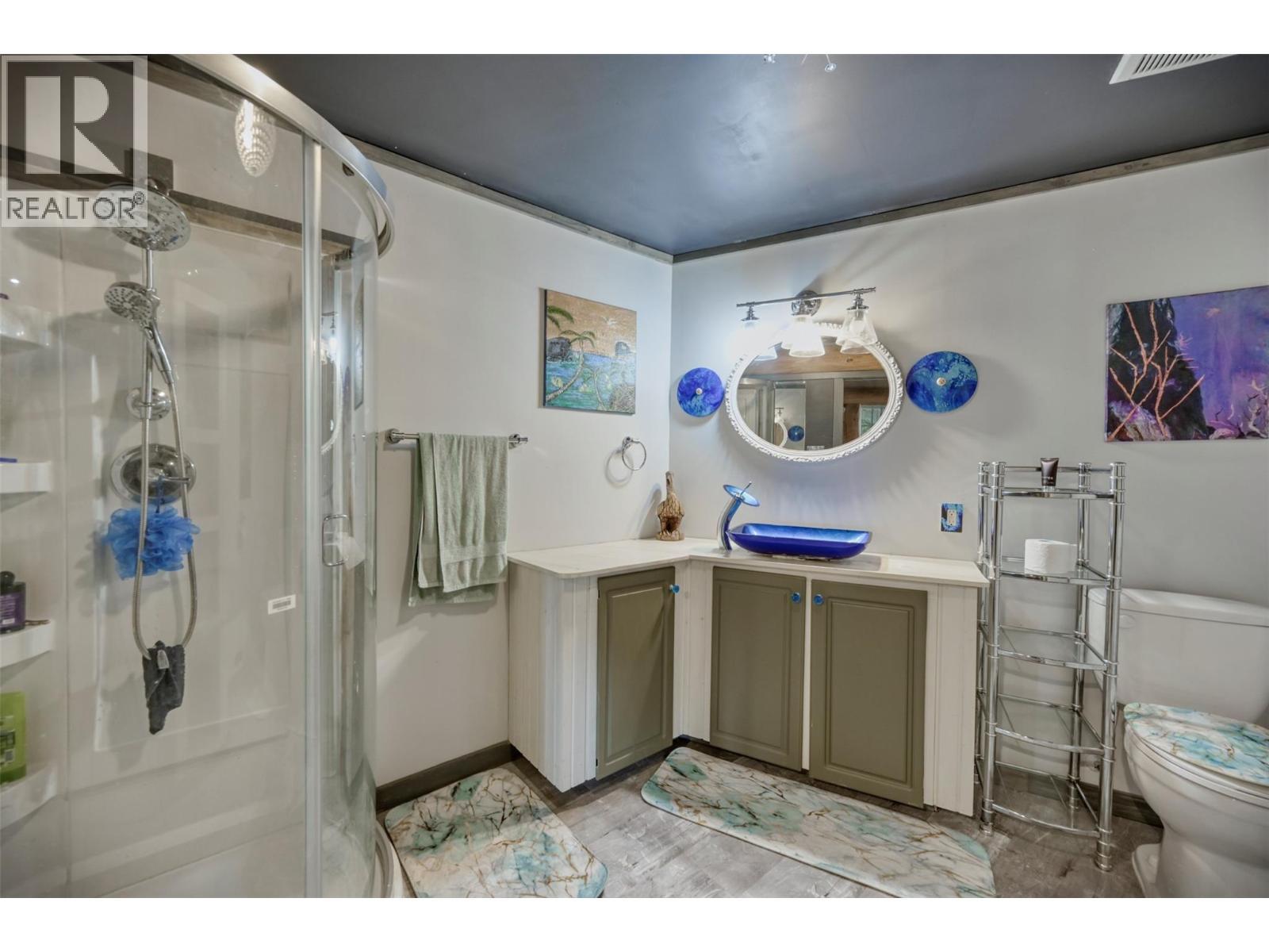 150 Nighthawk Road, Cawston, BC - Indoor