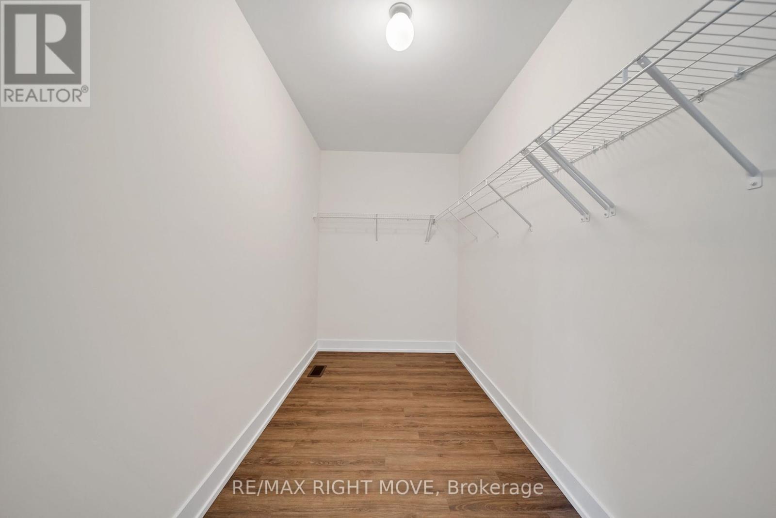 3194 Orion Boulevard, Orillia, ON - Indoor