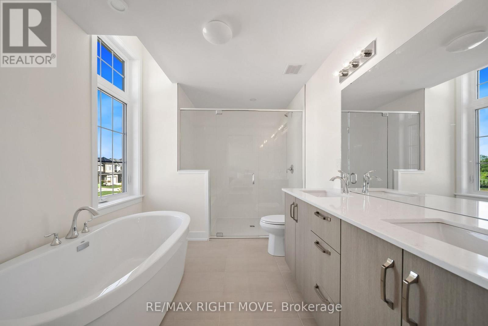 3194 Orion Boulevard, Orillia, ON - Indoor Photo Showing Bathroom