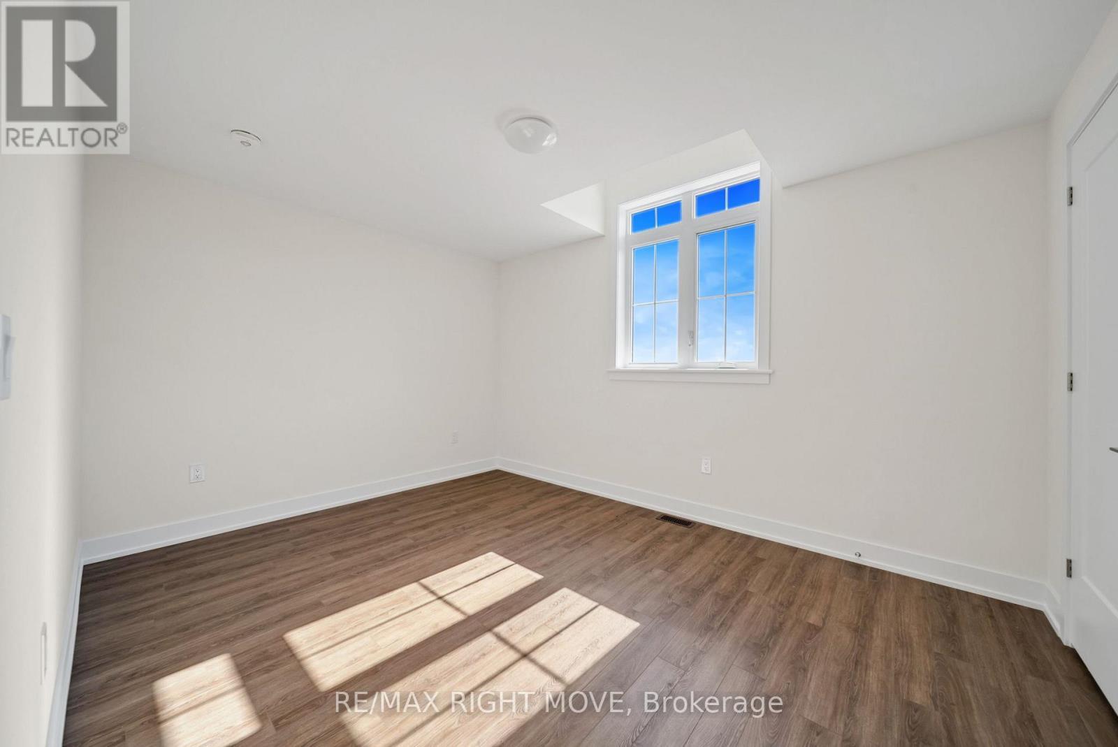 3194 Orion Boulevard, Orillia, ON - Indoor Photo Showing Other Room