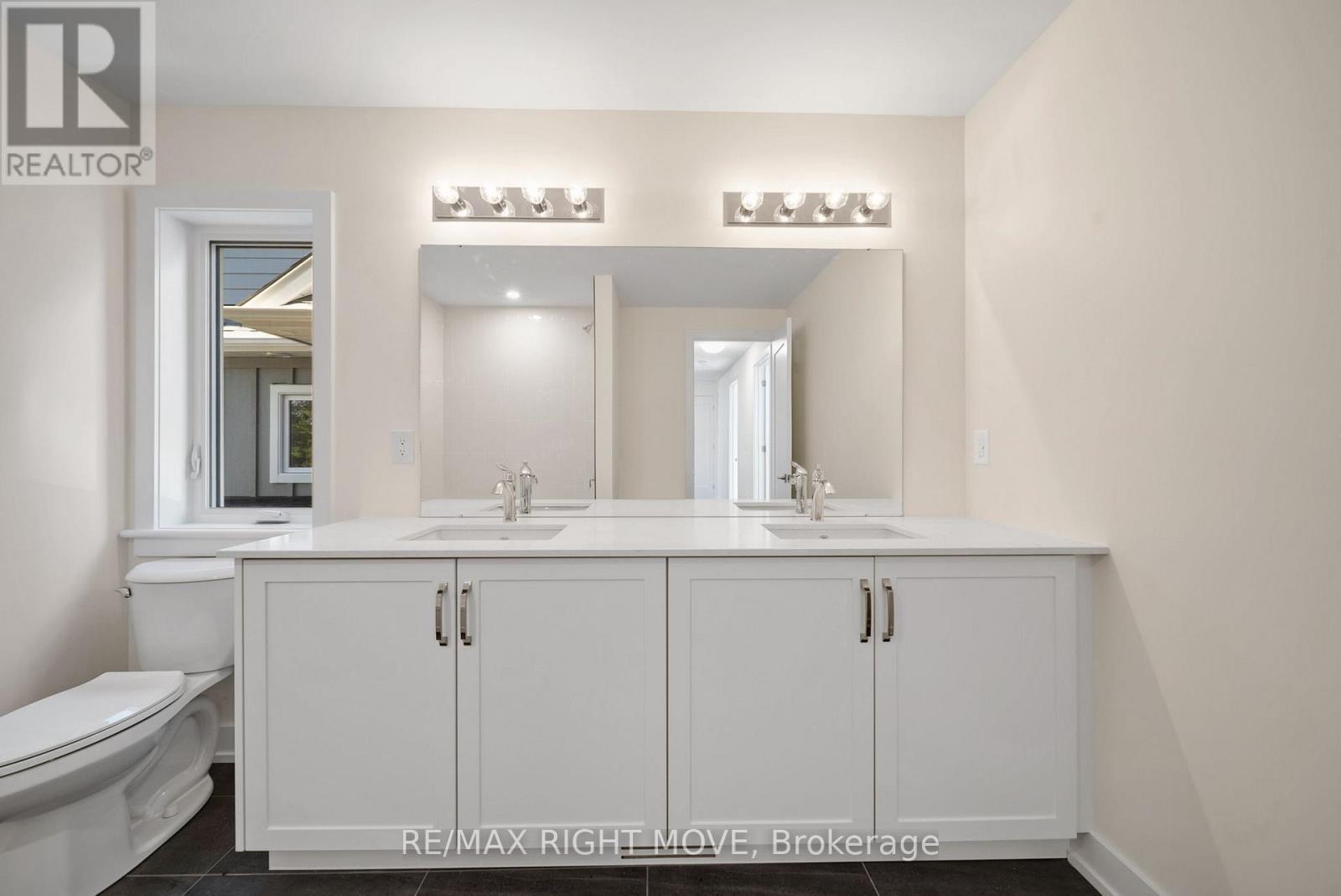 3194 Orion Boulevard, Orillia, ON - Indoor Photo Showing Bathroom