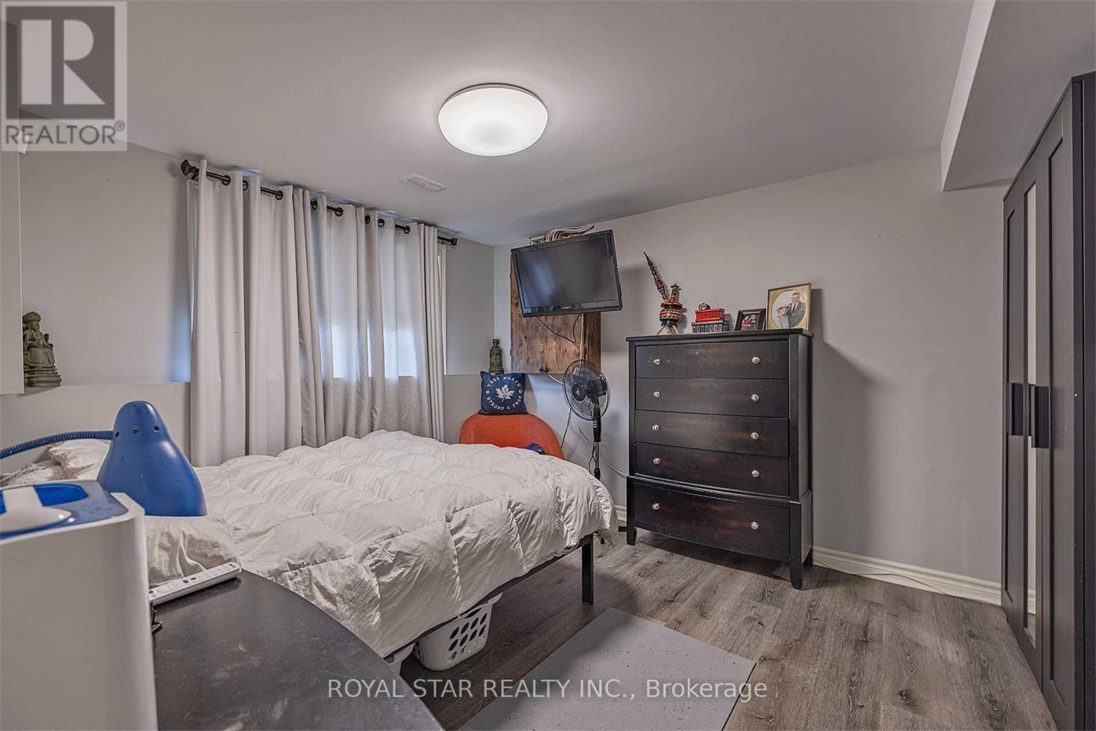 181 Wilson Street, Kingston, ON - Indoor Photo Showing Bedroom