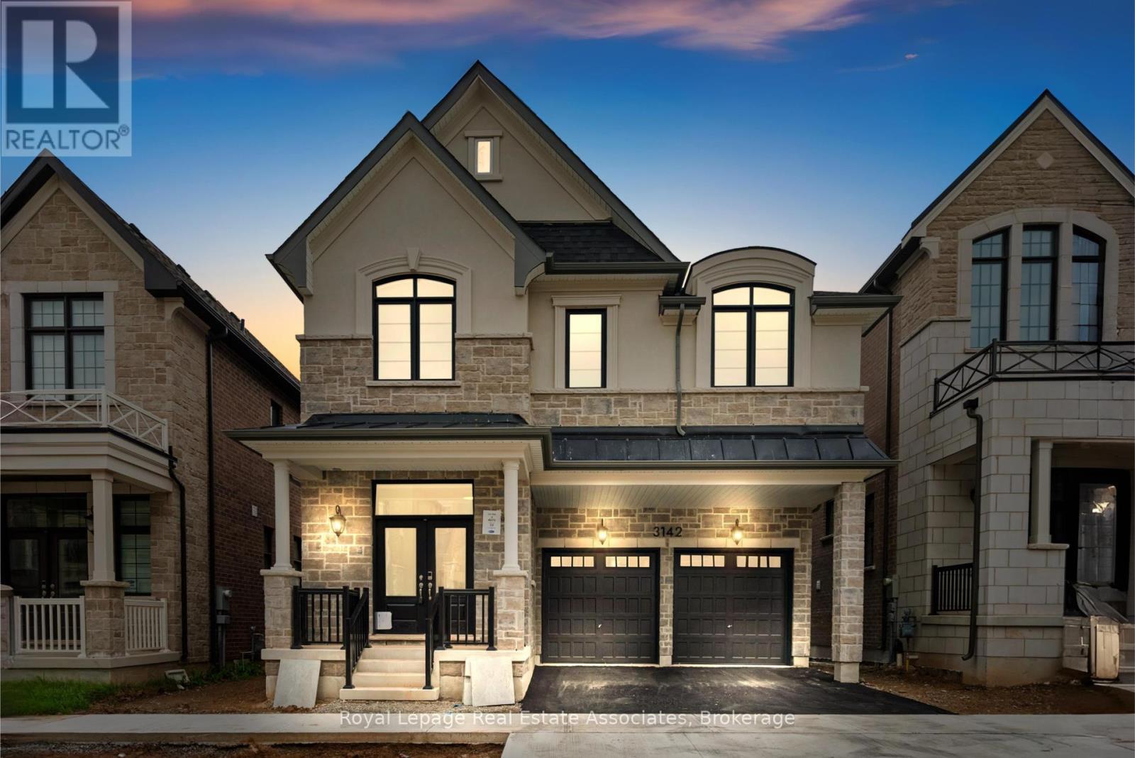 3142 Duggan Trail, Oakville, ON - Outdoor With Facade