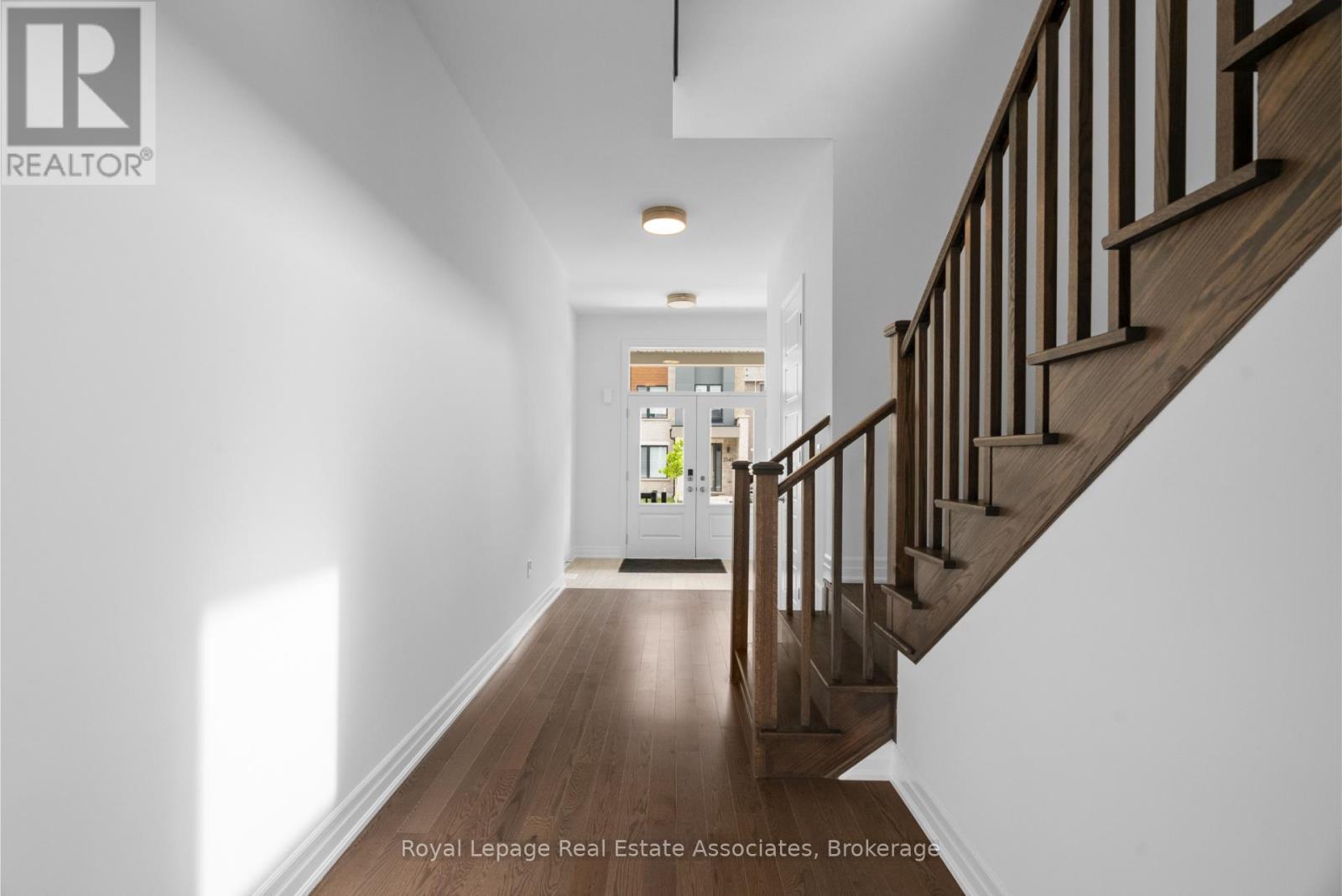 3142 Duggan Trail, Oakville, ON - Indoor Photo Showing Other Room