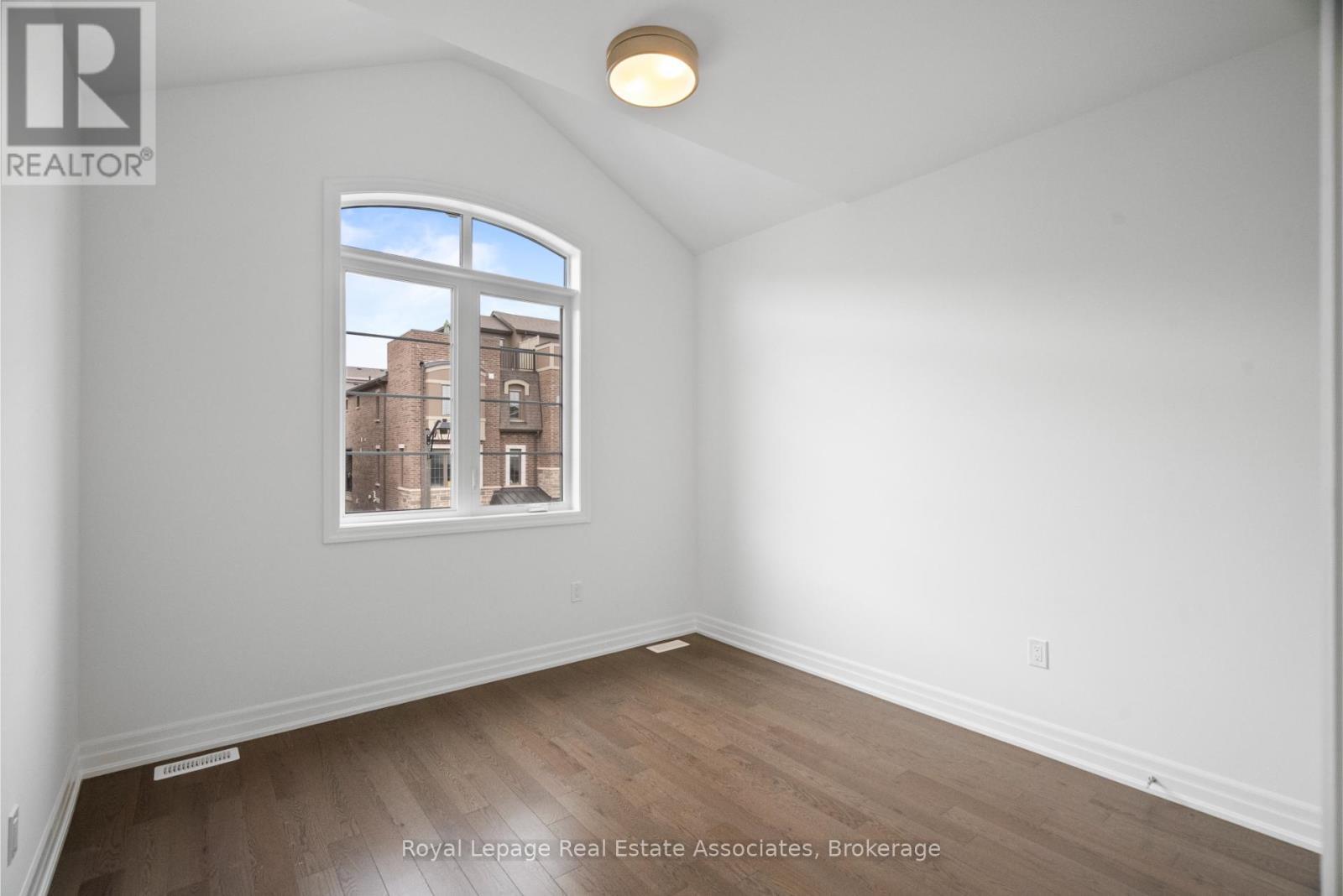 3142 Duggan Trail, Oakville, ON - Indoor Photo Showing Other Room