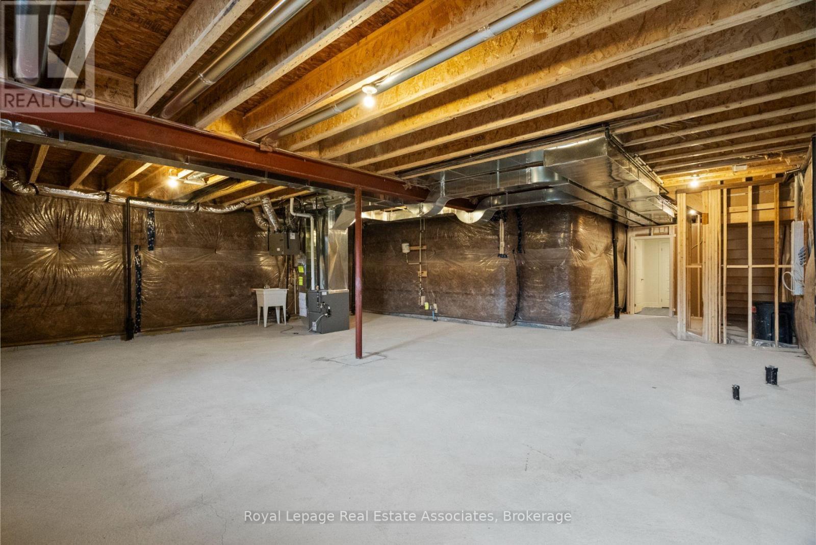 3142 Duggan Trail, Oakville, ON - Indoor Photo Showing Basement