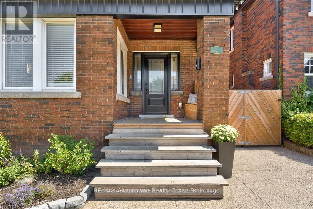 23 Ottawa Street S, Hamilton, ON - Outdoor
