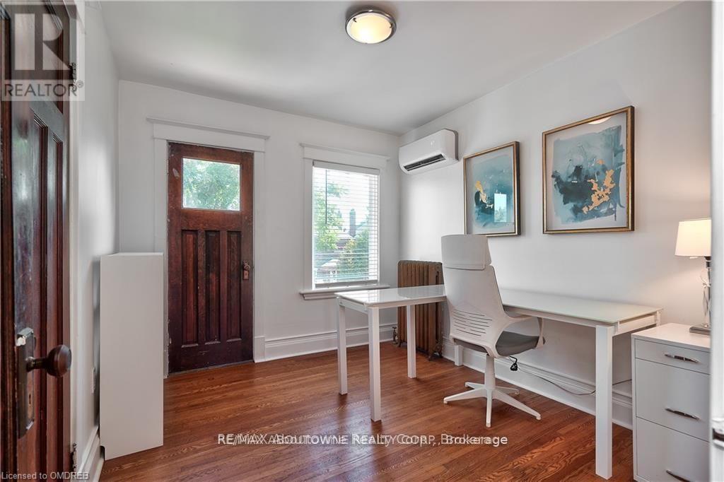 23 Ottawa Street S, Hamilton, ON - Indoor Photo Showing Office