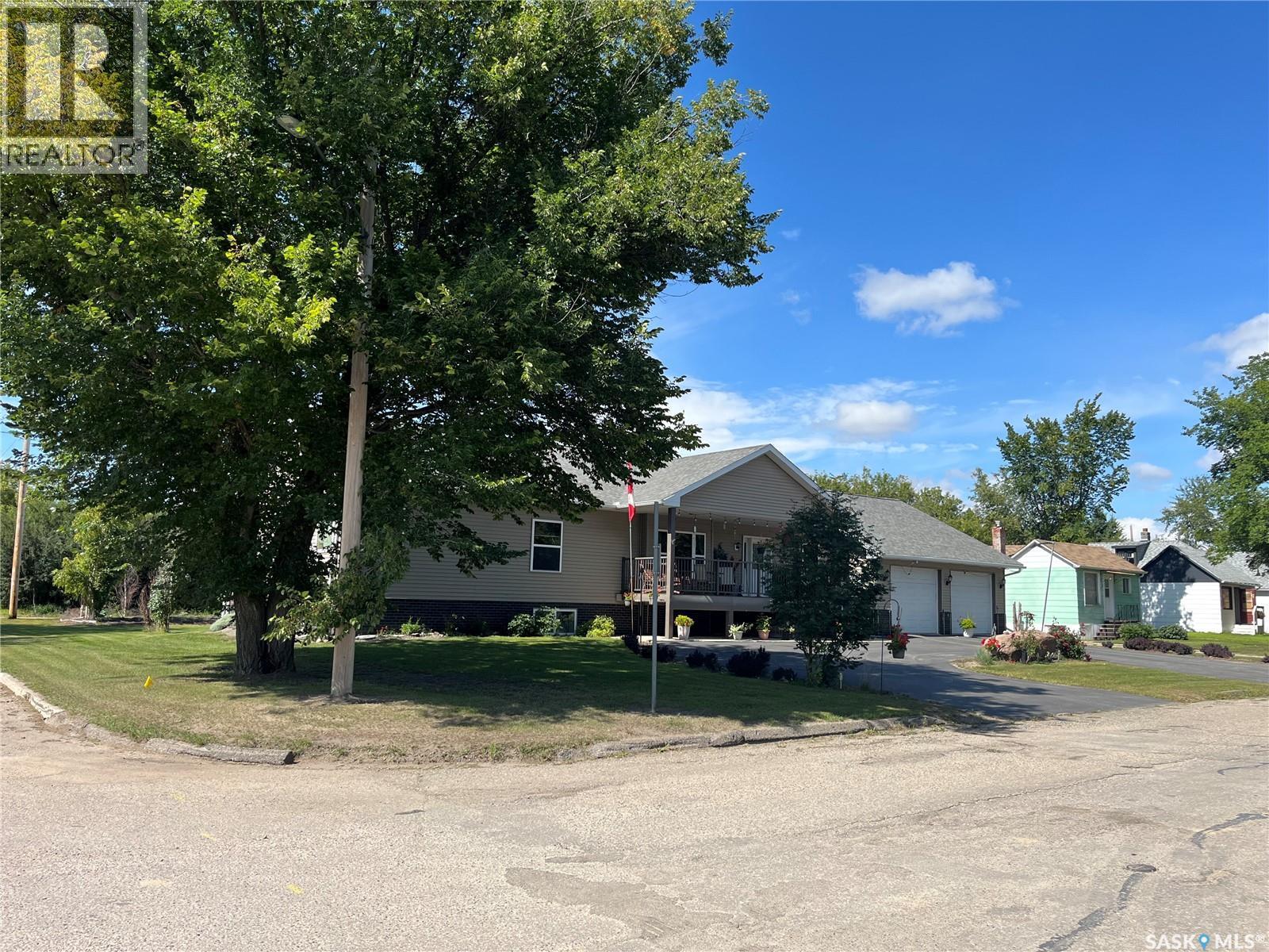 105 Jim Headington Way, Wadena, SK - Outdoor