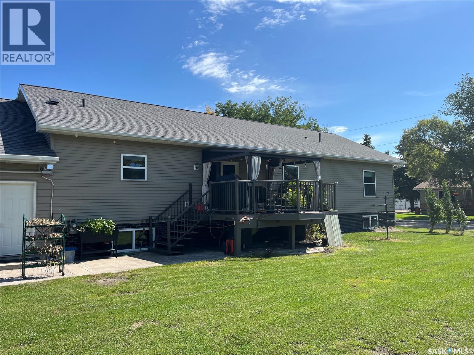 105 Jim Headington Way, Wadena, SK - Outdoor With Deck Patio Veranda