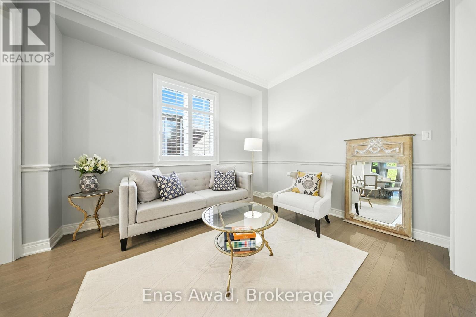 101 Milky Way Drive, Richmond Hill (Observatory), ON - Indoor Photo Showing Living Room