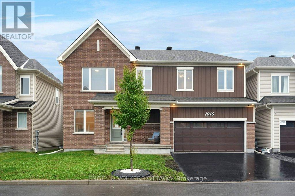 1010 Carden Lane, Ottawa, ON - Outdoor With Facade