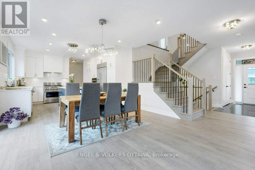 1010 Carden Lane, Ottawa, ON - Indoor