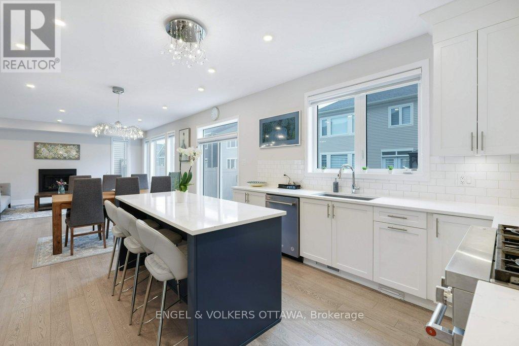 1010 Carden Lane, Ottawa, ON - Indoor