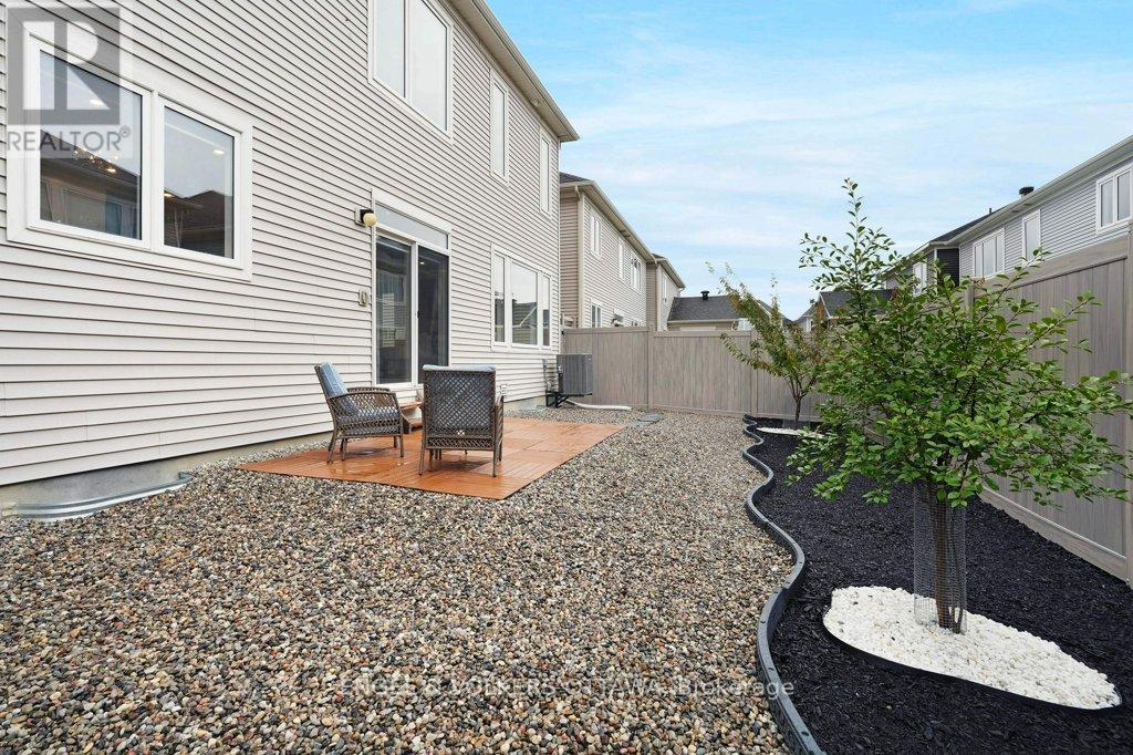 1010 Carden Lane, Ottawa, ON - Outdoor With Exterior