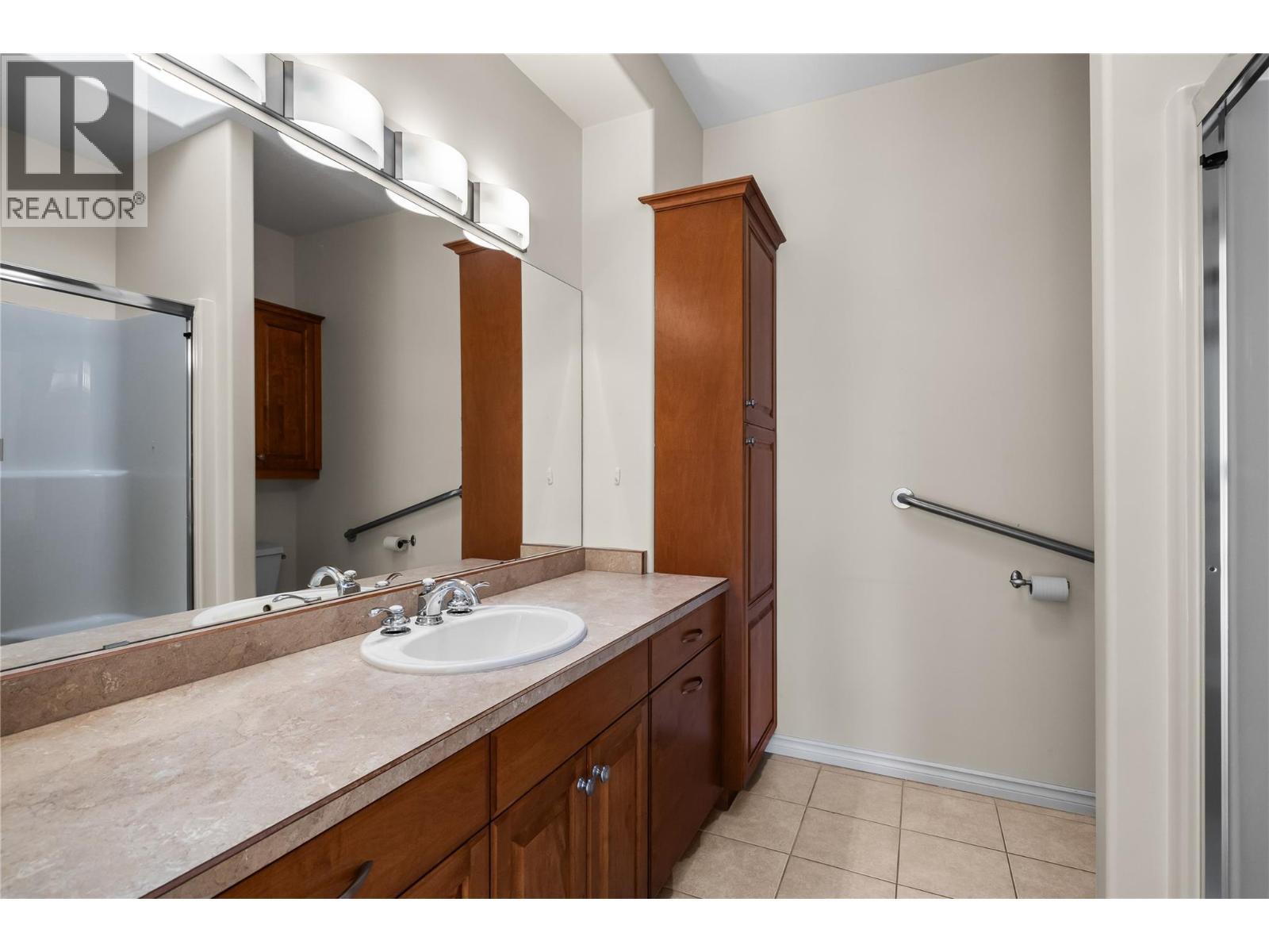 1405 Guisachan Place Unit# 117, Kelowna, BC - Indoor Photo Showing Bathroom