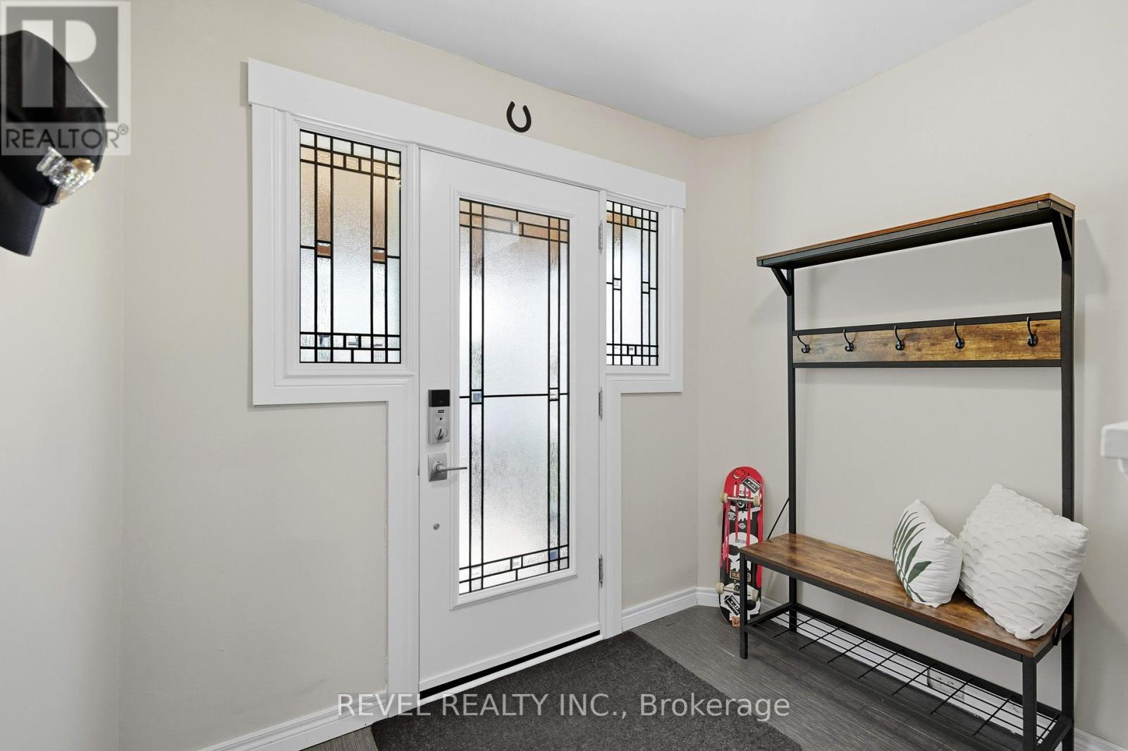 197 Balmoral Avenue S, Hamilton, ON - Indoor Photo Showing Other Room
