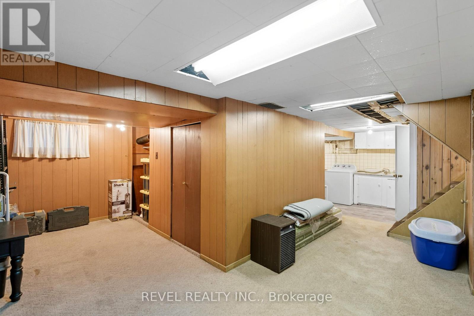 197 Balmoral Avenue S, Hamilton, ON - Indoor Photo Showing Basement