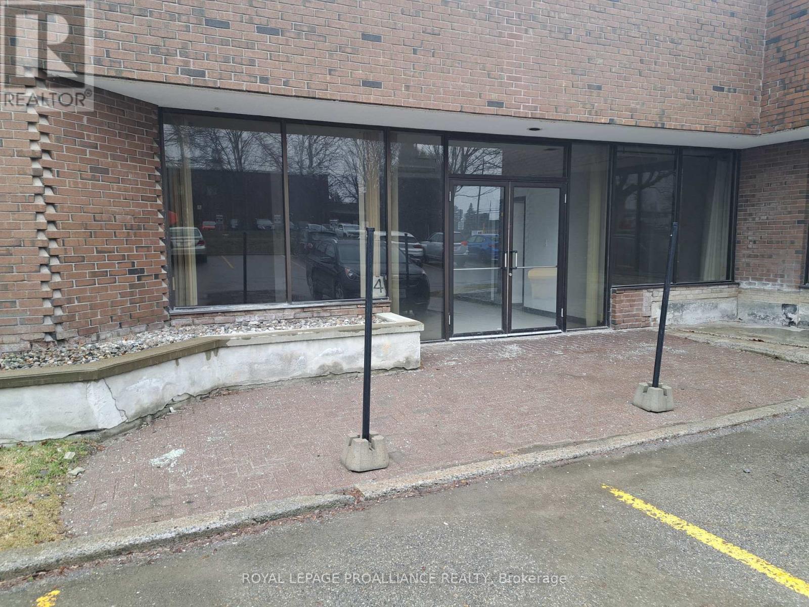 4 - 555 California Avenue, Brockville, ON