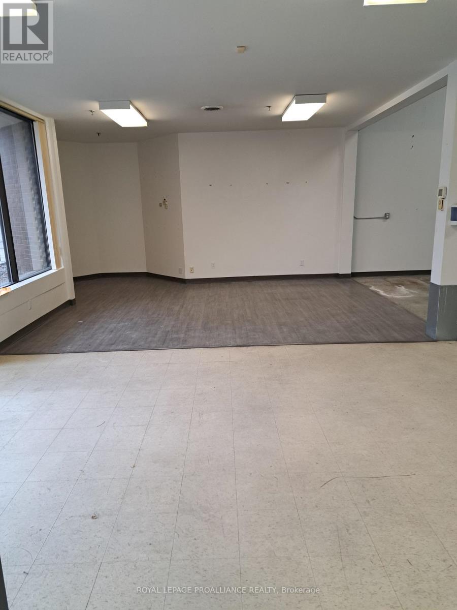 4 - 555 California Avenue, Brockville, ON