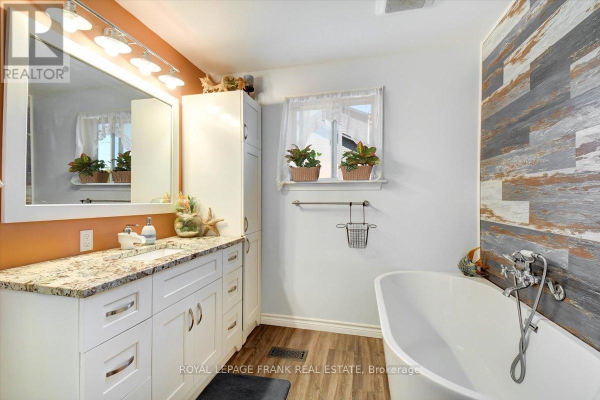 2374 Indian River Line, Otonabee-South Monaghan, ON