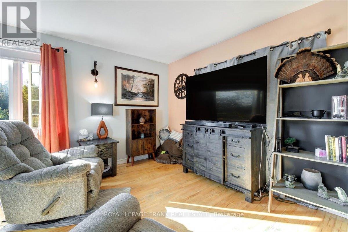 2374 Indian River Line, Otonabee-South Monaghan, ON