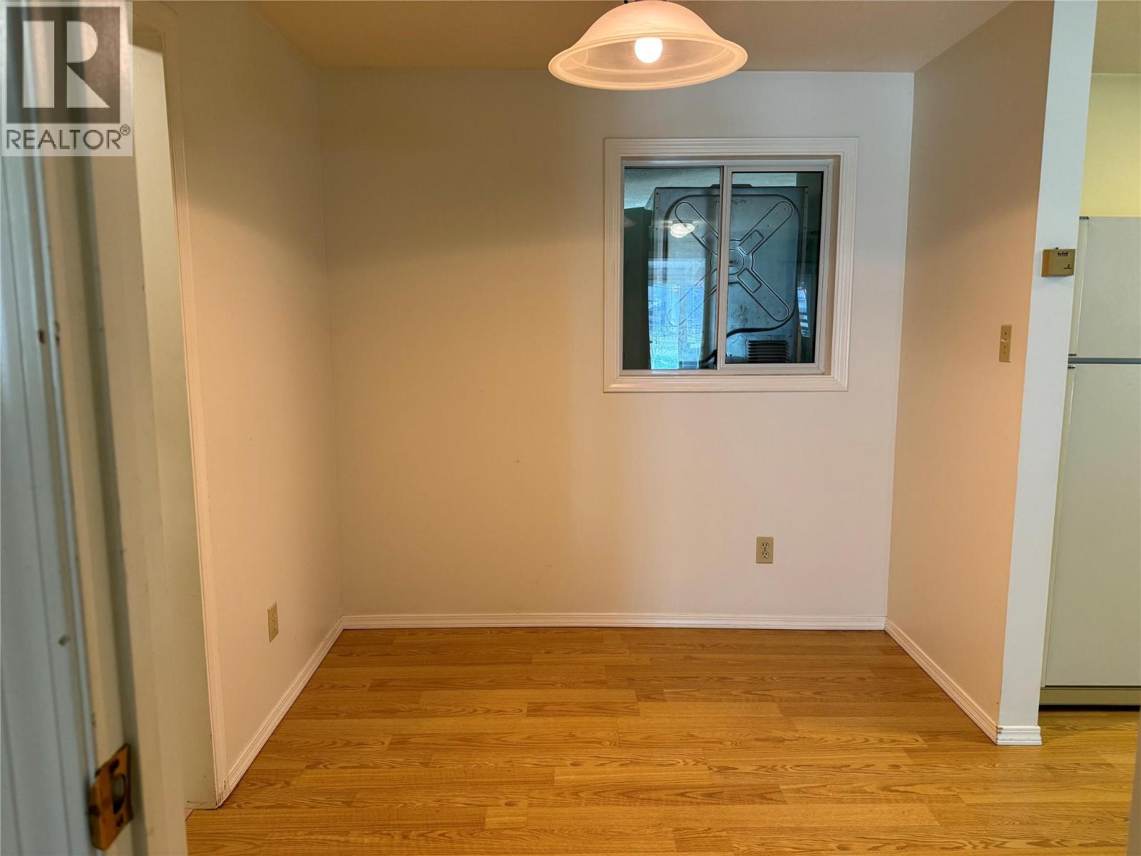 1483 Main Street, Olalla, BC - Indoor Photo Showing Other Room