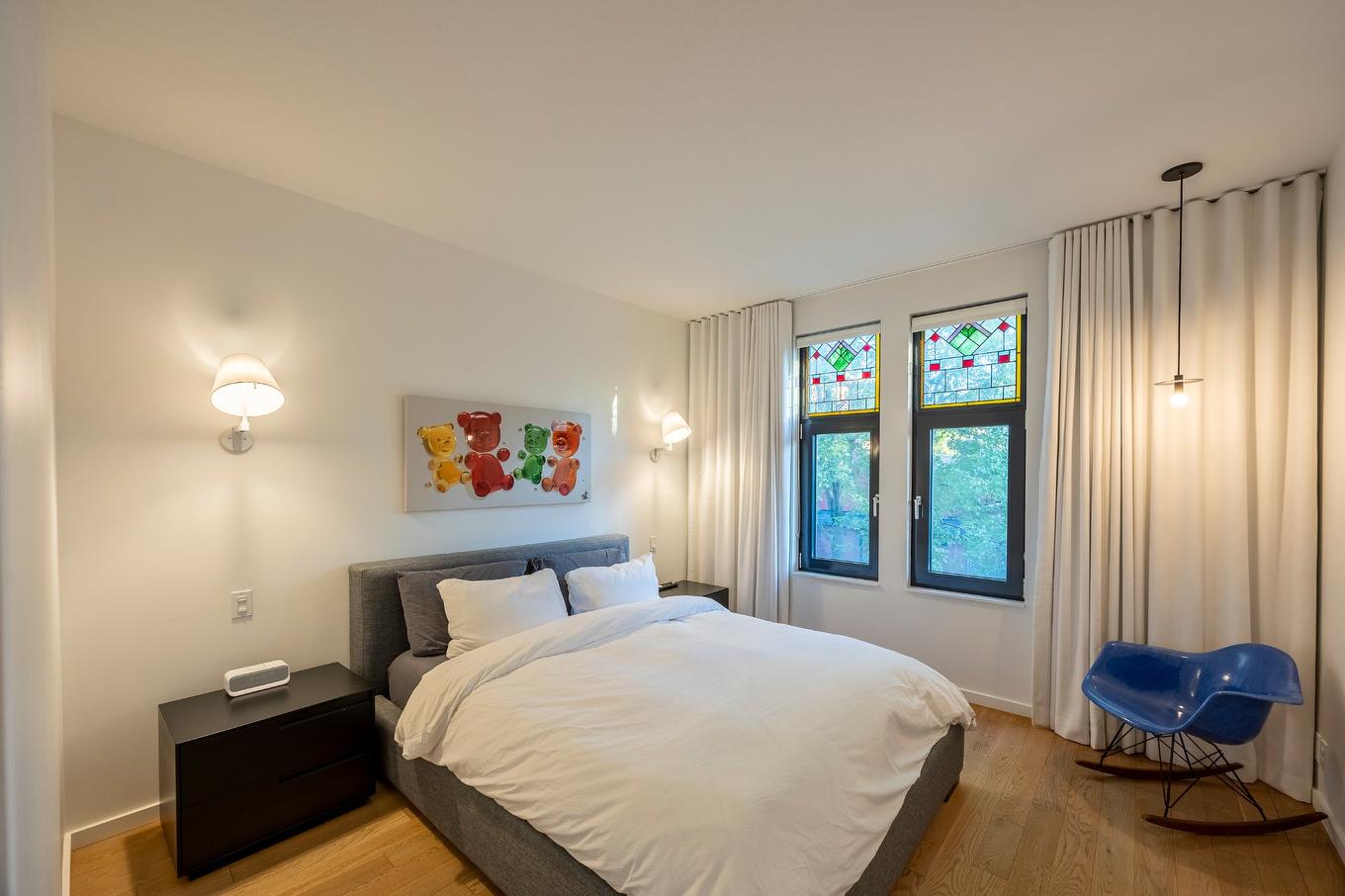 Chambre à coucher principale - 8377 - 8379 Rue Foucher, Montréal (Villeray/Saint-Michel/Parc-Extension), QC - Indoor Photo Showing Bedroom