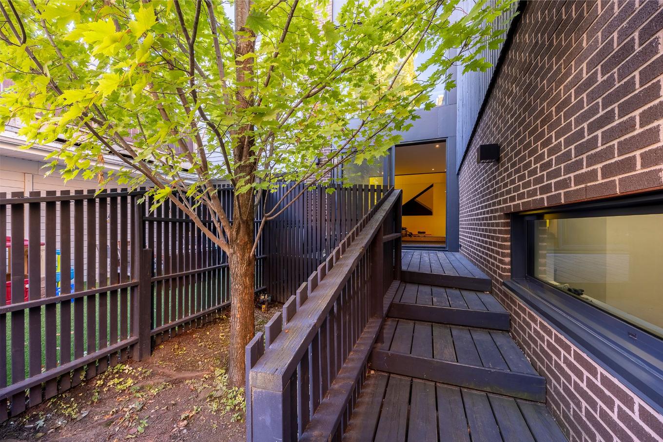 Cour - 8377 - 8379 Rue Foucher, Montréal (Villeray/Saint-Michel/Parc-Extension), QC - Outdoor With Exterior