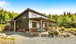 3952 Trailhead Dr Sooke, BC V9Z 1L1