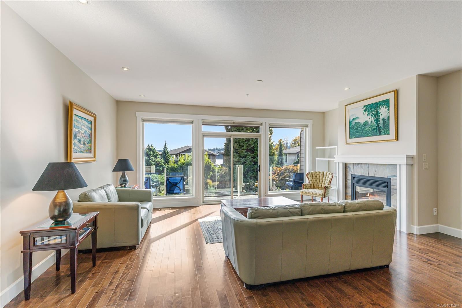 3026 Waterstone Way, Nanaimo, BC - Indoor Photo Showing Living Room With Fireplace