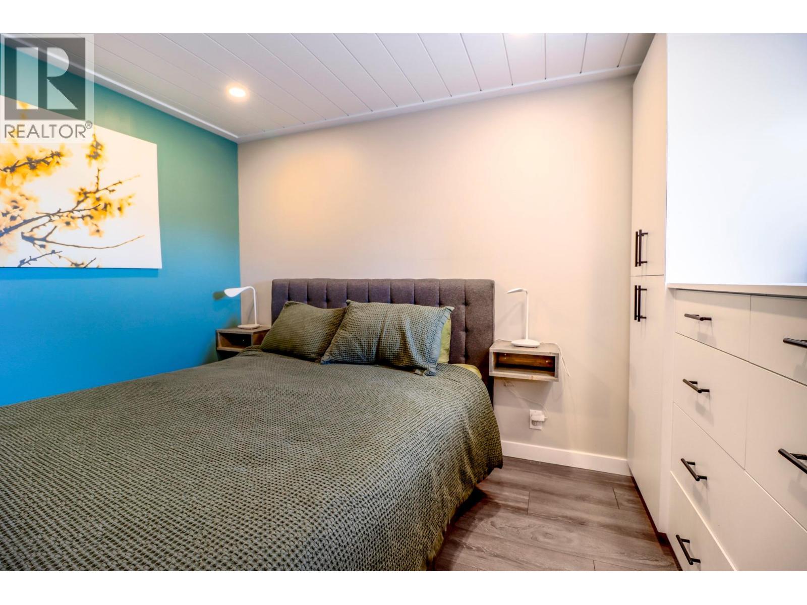 901 5A Street S, Cranbrook, BC - Indoor Photo Showing Bedroom