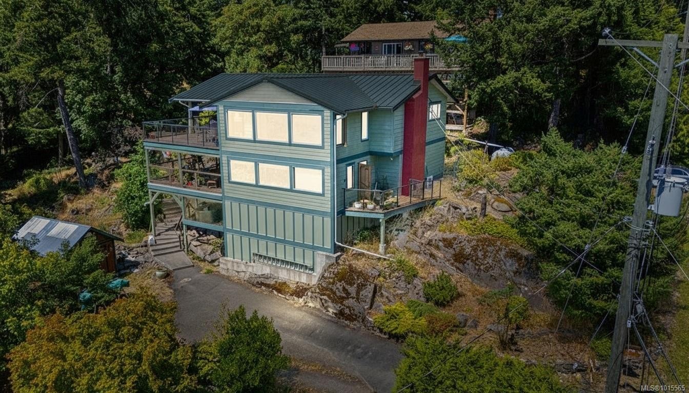 3705 Signal Hill Rd, Pender Island, BC