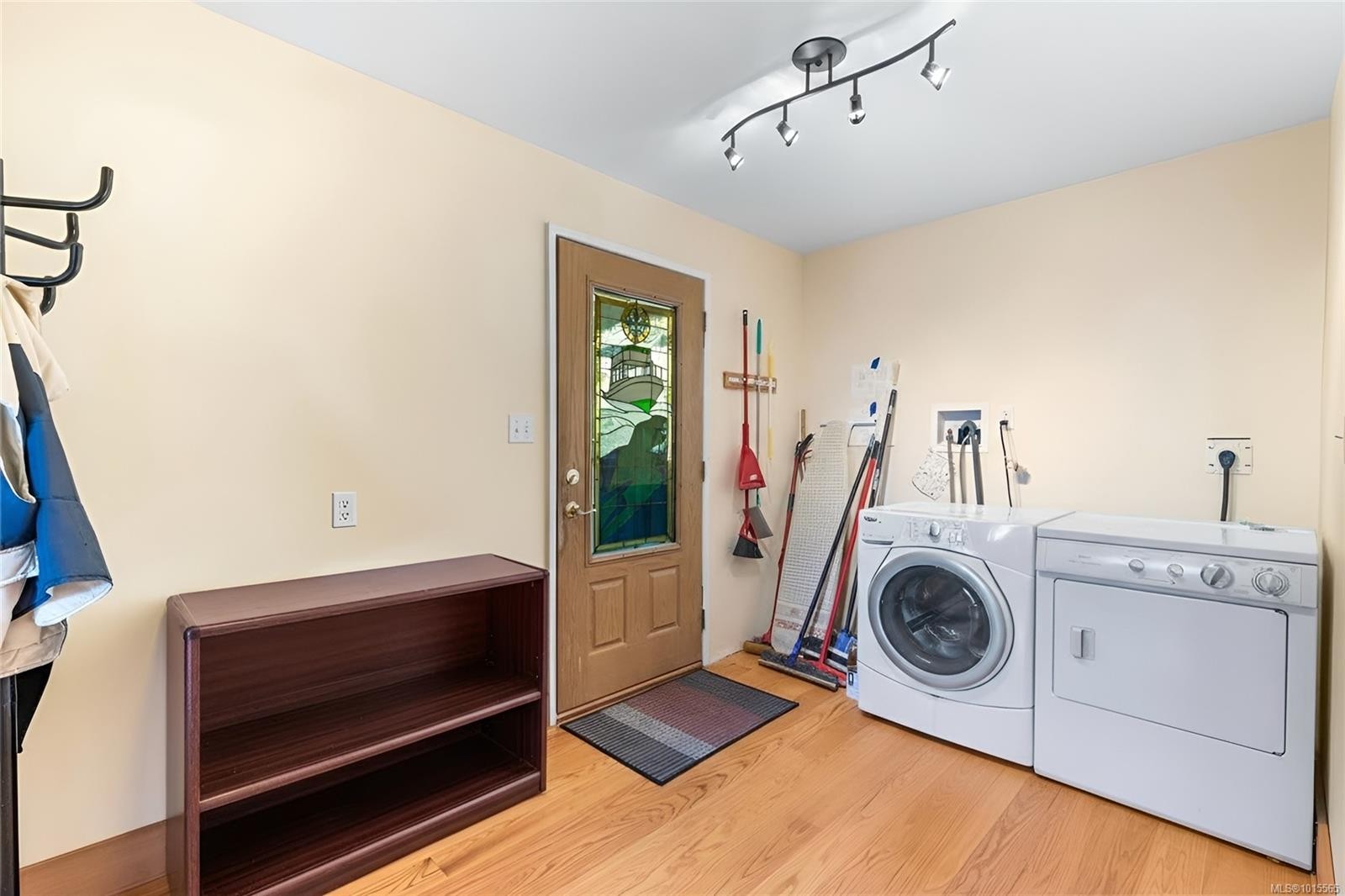 3705 Signal Hill Rd, Pender Island, BC