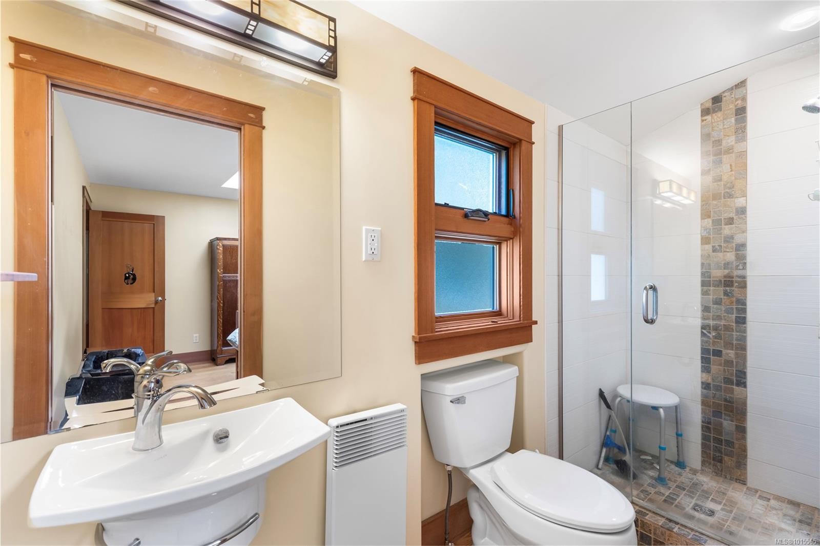 3705 Signal Hill Rd, Pender Island, BC