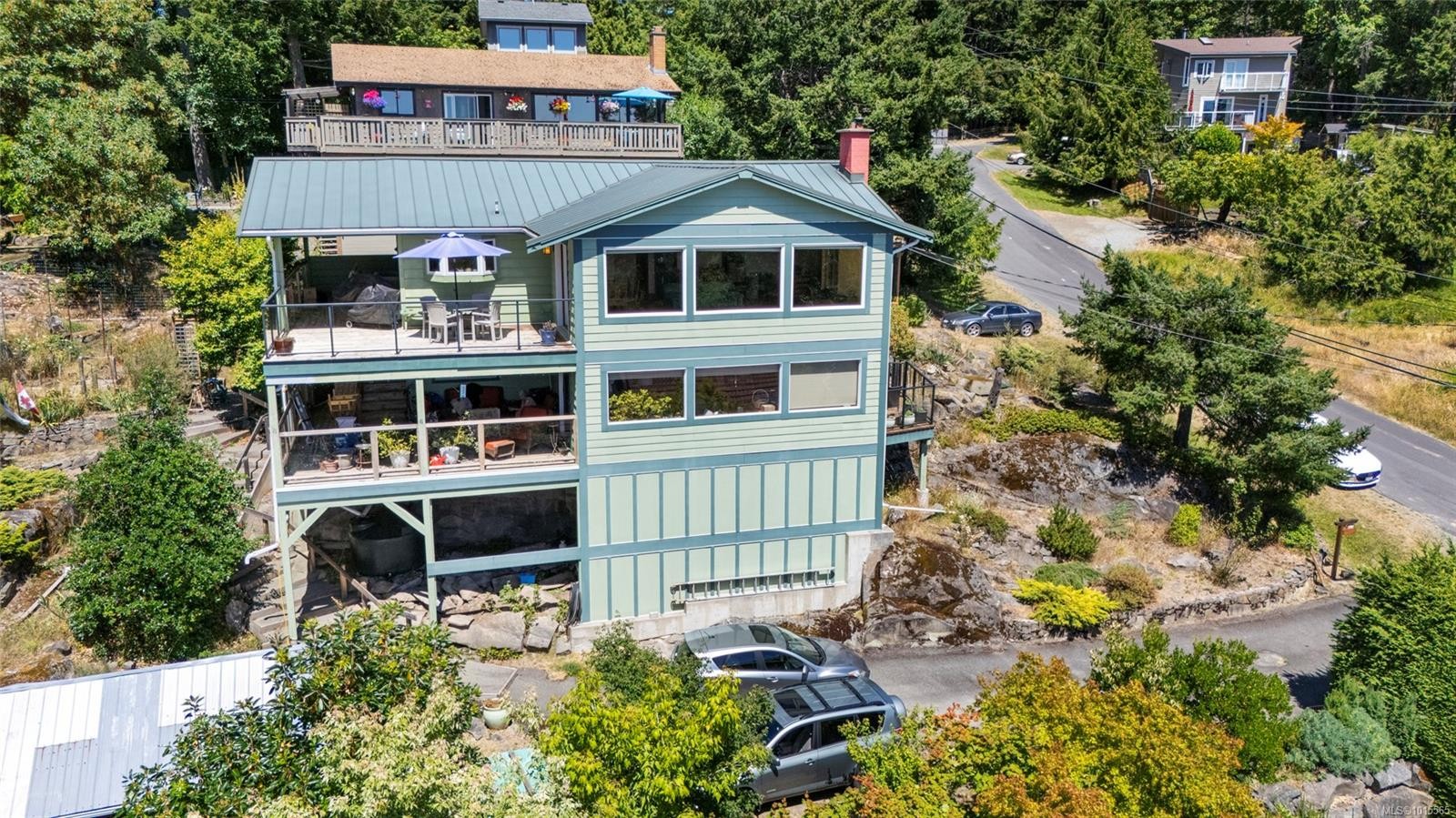 3705 Signal Hill Rd, Pender Island, BC