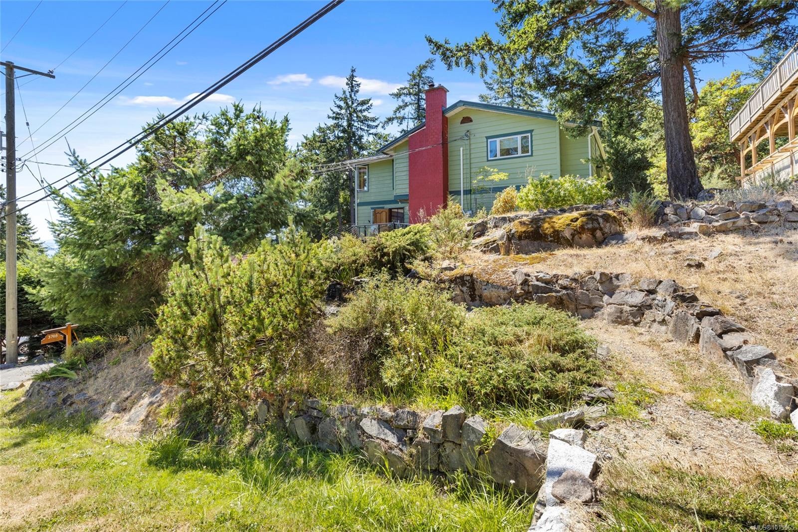 3705 Signal Hill Rd, Pender Island, BC