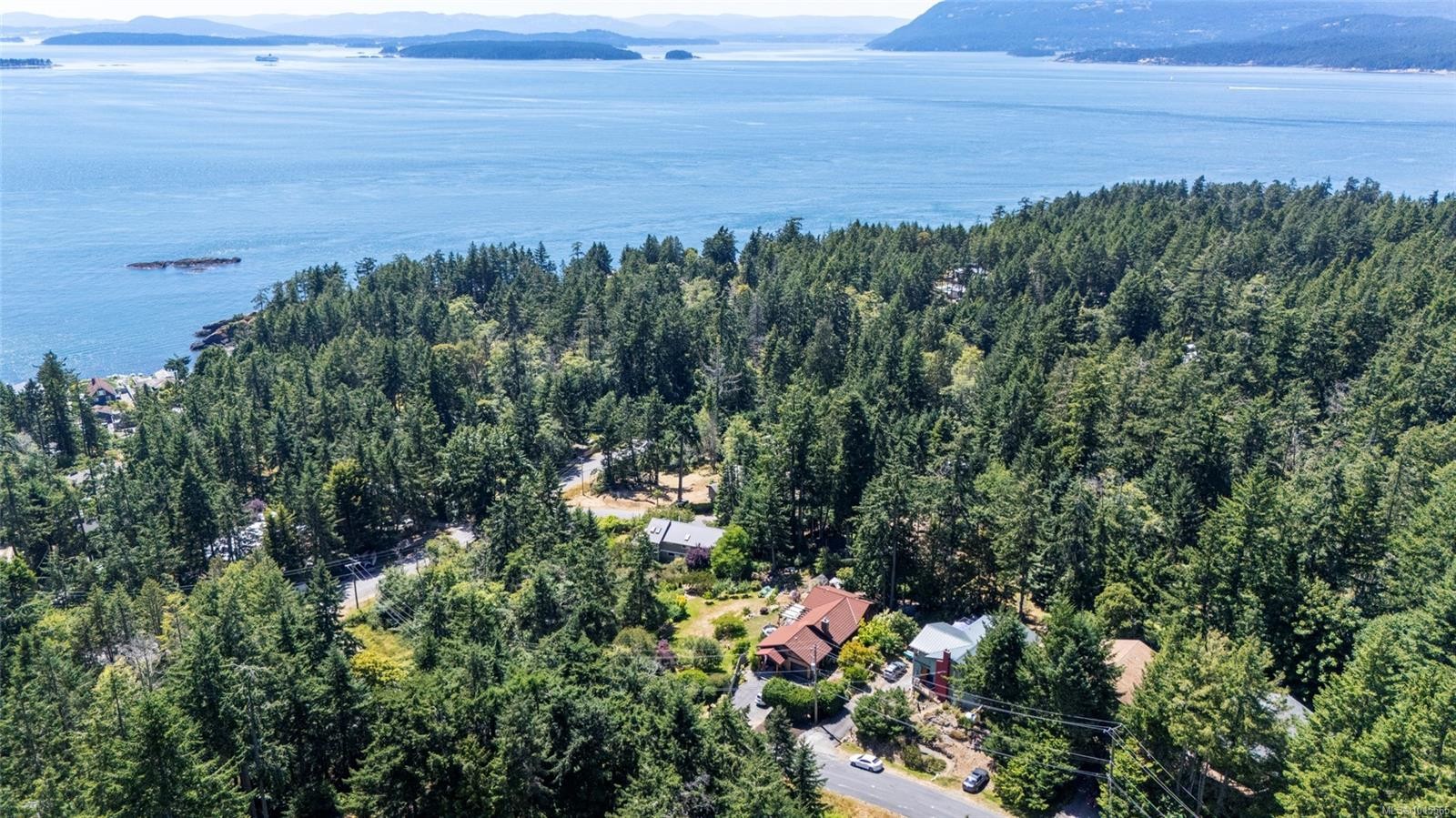 3705 Signal Hill Rd, Pender Island, BC