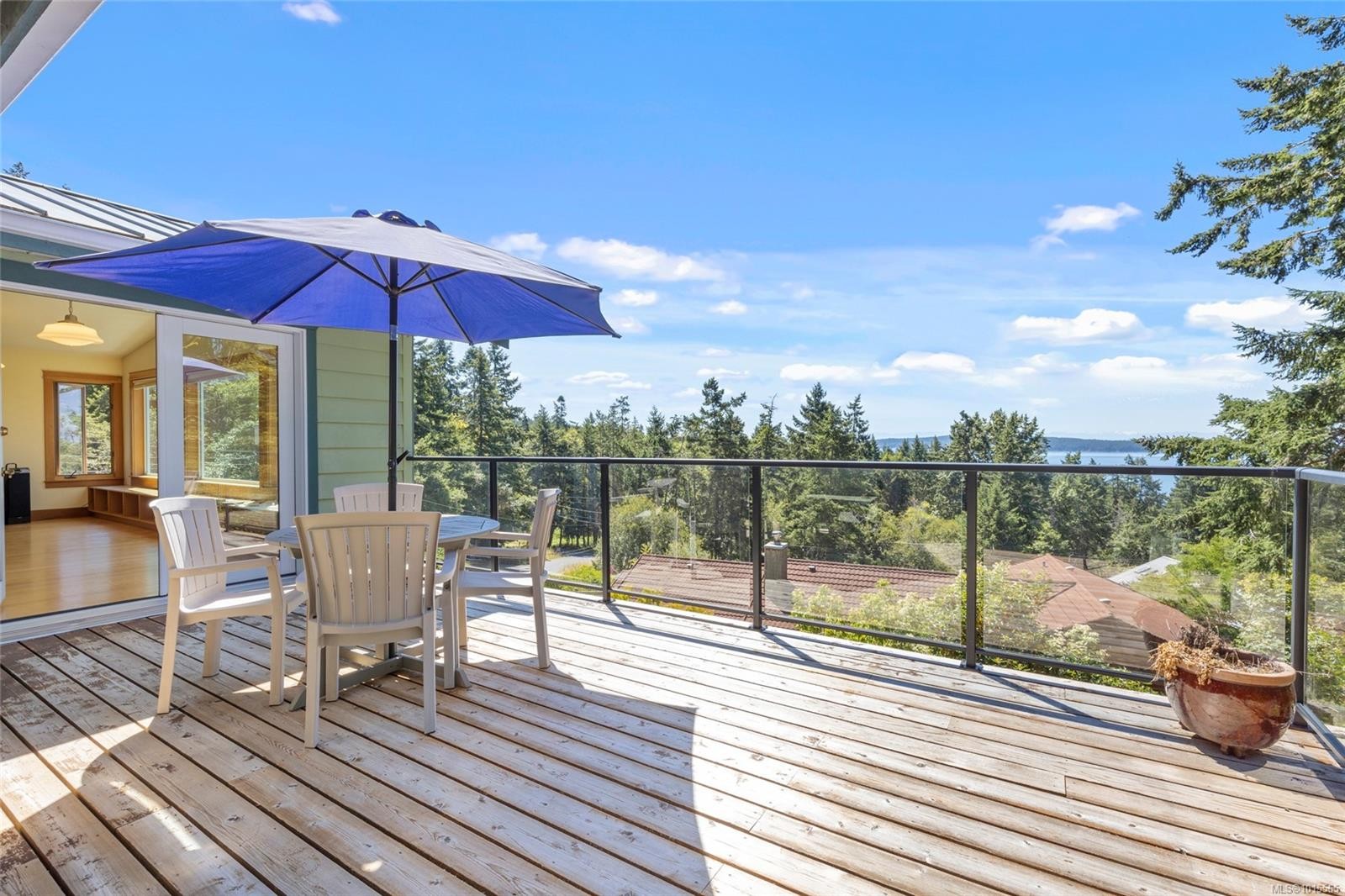 3705 Signal Hill Rd, Pender Island, BC