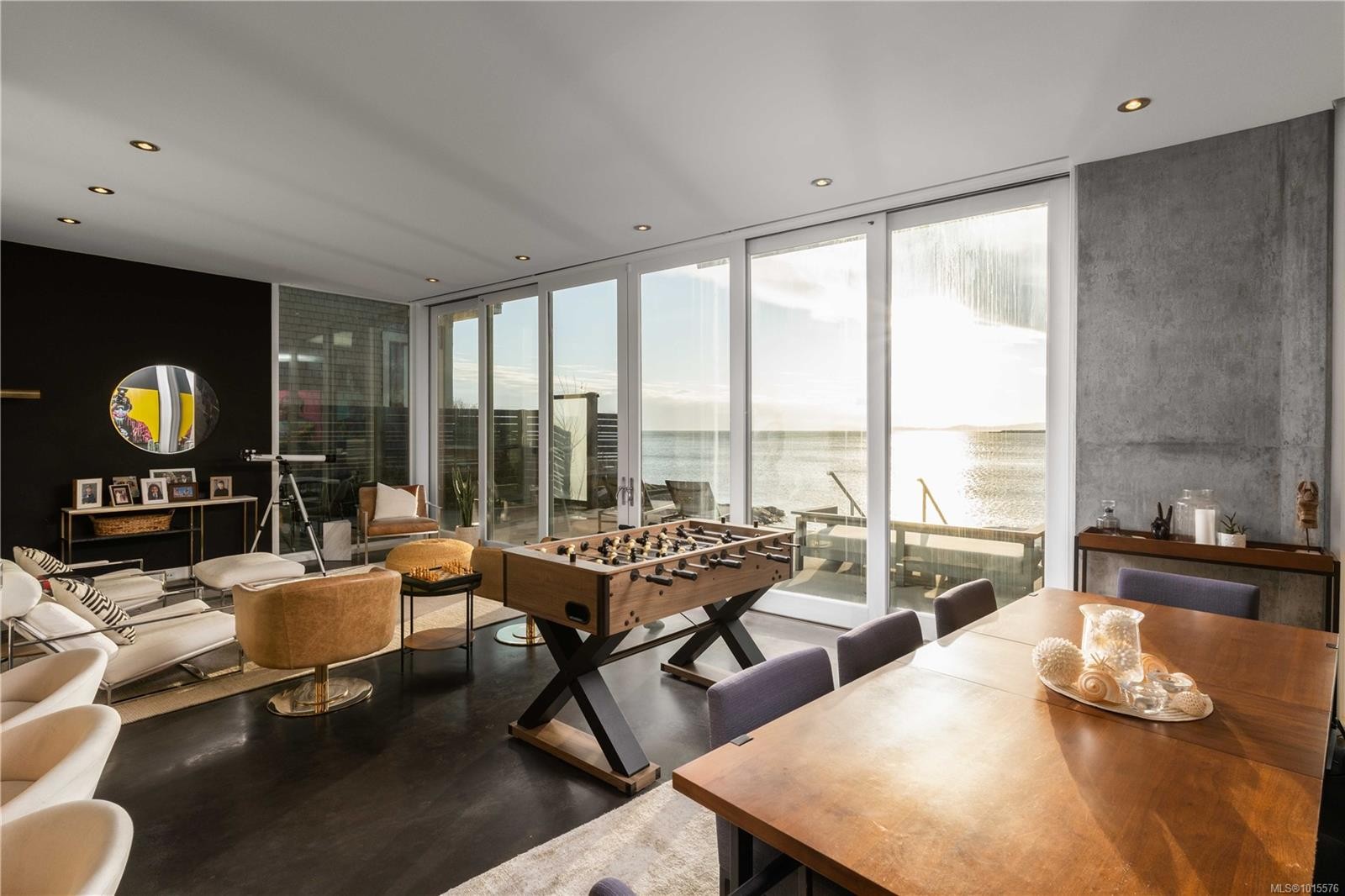 2086 Marne St, Oak Bay, BC