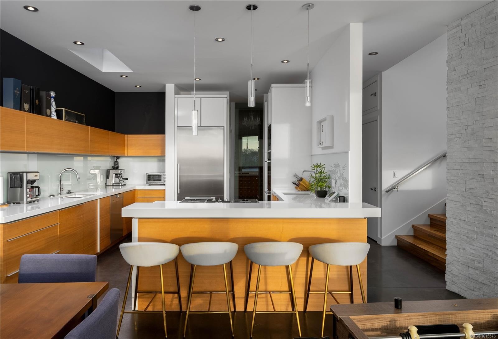 2086 Marne St, Oak Bay, BC